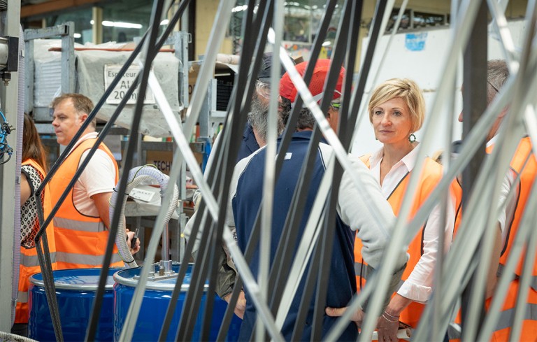 RIOU Glass raises more than half a million euros to bring its 1000 employees on board